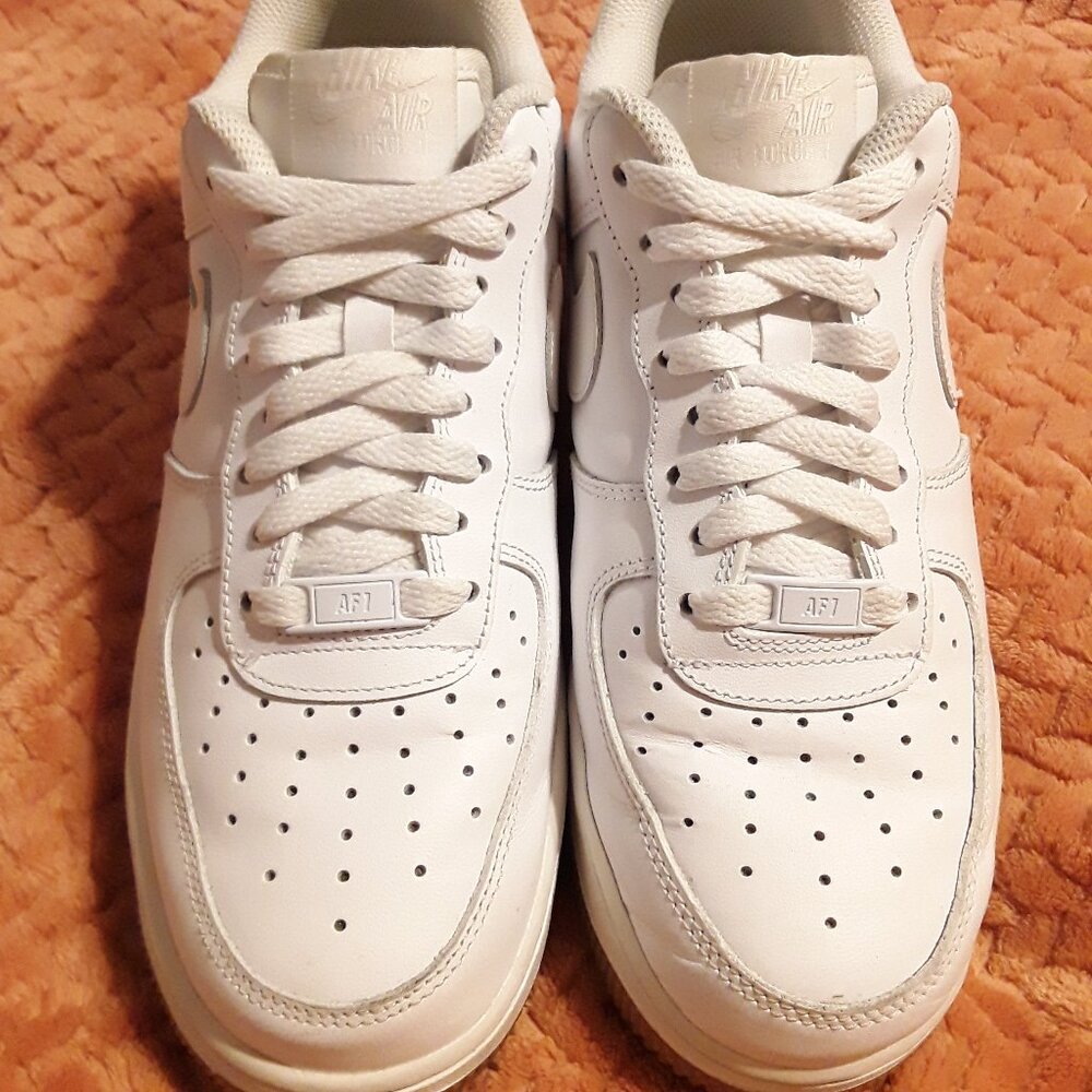 Nike Classic White Air Force 1 Sneakers